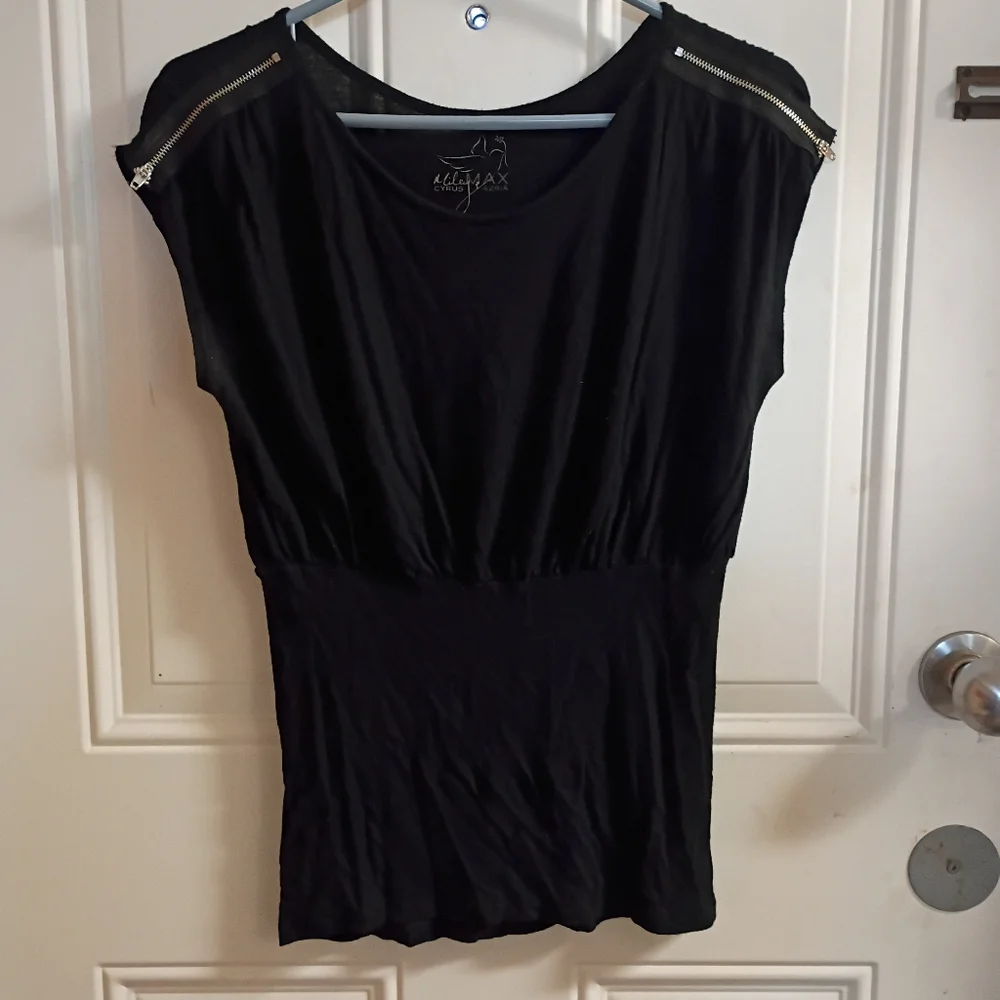 2/$10 Vintage Miley Cyrus And Max Azria Black Zipper Shoulder Top Small